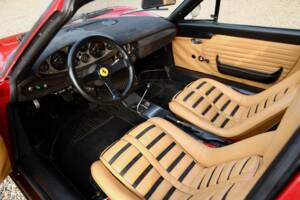 Image 46/50 of Ferrari Dino 246 GTS (1974)