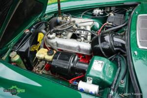 Image 12/34 of Volvo 1800 ES (1972)