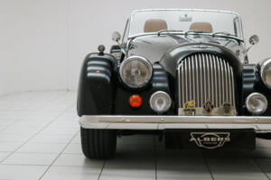Image 14/18 of Morgan Plus 8 (2003)