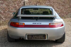 Image 6/50 of Porsche 928 GTS (1993)