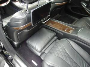 Bild 63/99 von Mercedes-Benz Maybach S 500 (2015)