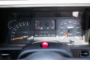 Image 28/42 de Ford Sierra RS Cosworth (1987)