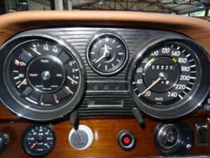 Image 10/32 de Mercedes-Benz 280 SE 3,5 (1971)