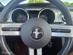 Bild 18/38 von Ford Mustang V6 (2006)