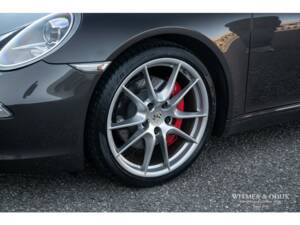 Afbeelding 28/38 van Porsche 911 Carrera 4S (WLS) (2012)