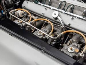 Immagine 20/74 di Aston Martin DB 5 Vantage (1964)