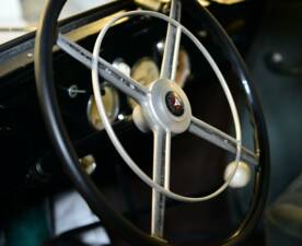 Image 28/50 de Mercedes-Benz 170 V Saloon (1938)