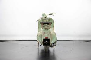 Image 3/50 de Piaggio Vespa 125 (1953)