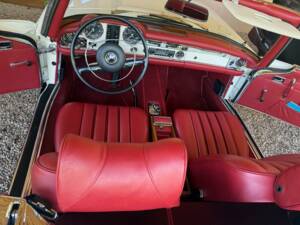 Image 6/11 of Mercedes-Benz 280 SL (1971)