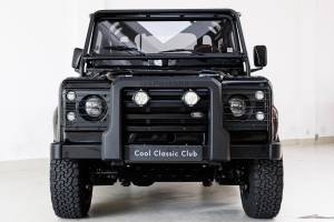Bild 2/43 von Land Rover 90 (1989)