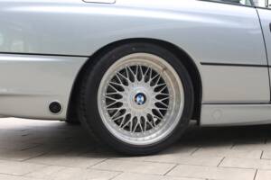 Afbeelding 27/33 van BMW 840i (1994)
