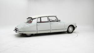 Bild 2/15 von Citroën ID 19 Break (1965)