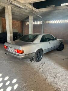 Image 72/77 of Mercedes-Benz 380 SEC (1982)