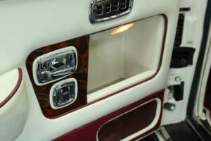 Image 10/50 of Rolls-Royce Corniche III (1991)