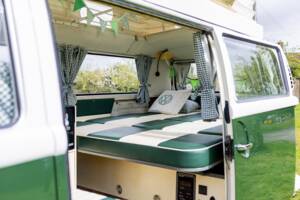 Image 9/50 of Volkswagen T2 Brasil Camper (1972)