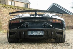 Afbeelding 13/50 van Lamborghini Aventador LP 770-4 SVJ Roadster (2020)