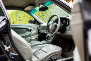 Image 19/50 of Porsche 911 Carrera 4S (2002)