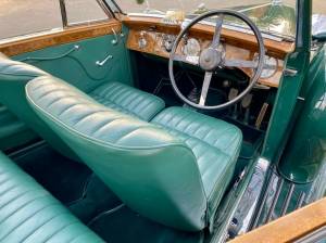 Image 3/50 of Lagonda V12 DHC (1939)