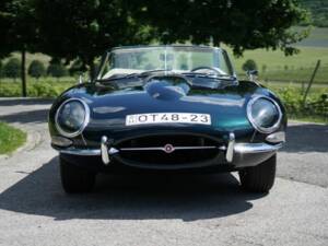 Image 3/8 of Jaguar E-Type "Lightweight" (1963)