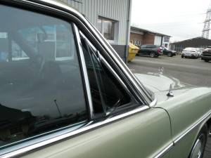 Image 27/28 de Mercedes-Benz 280 CE (1973)