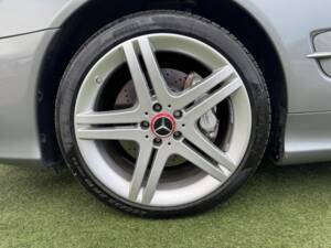 Imagen 32/34 de Mercedes-Benz SL 350 (2010)