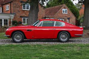 Bild 11/30 von Aston Martin DB 6 Vantage (1965)
