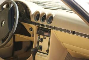 Bild 35/50 von Mercedes-Benz 280 SLC (1976)