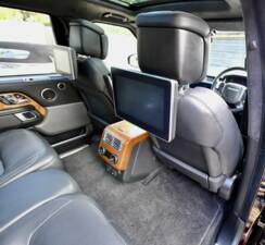 Image 37/50 of Land Rover Range Rover V8 SV Autobiography (2018)