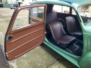 Image 26/38 of FIAT 500 C Giardiniera (1952)