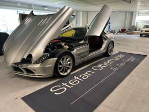 Immagine 1/34 di Mercedes-Benz SLR McLaren (2006)
