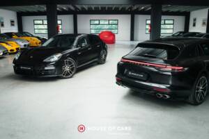 Image 1/25 of Porsche Panamera 4 E-Hybrid (2022)
