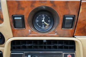 Bild 19/50 von Aston Martin V8 Volante (1982)