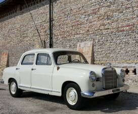 Imagen 9/12 de Mercedes-Benz 190 (1959)