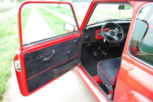 Image 28/35 of Mini 1000 (1988)