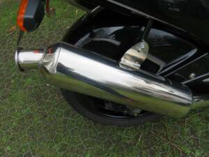 Image 37/44 of Norton F1 (1990)