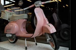 Image 2/31 of Piaggio Vespa 50 Special (1976)