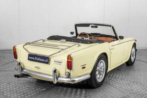 Immagine 32/50 di Triumph TR 250 (1968)