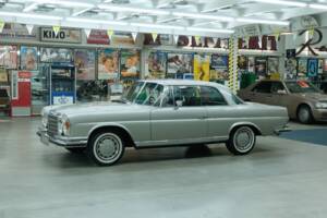 Image 3/50 of Mercedes-Benz 280 SE 3,5 (1970)