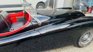 Image 7/7 of Jaguar XK 120 OTS (1954)