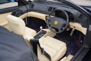 Image 12/50 de Ferrari F 355 Spider (1998)