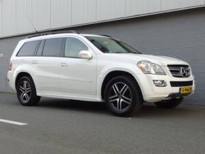 Image 1/98 de Mercedes-Benz GL 450 4MATIC (2007)