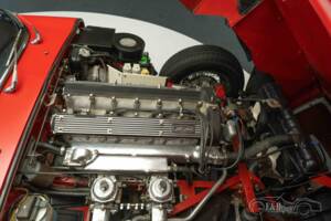 Image 3/19 de Jaguar E-Type (1969)