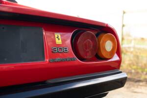 Bild 8/50 von Ferrari 308 GTBi Quattrovalvole (1983)