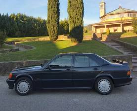 Image 2/9 of Mercedes-Benz 190 E 2.3-16 (1986)