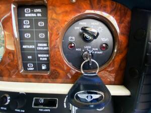 Bild 44/50 von Bentley Turbo R (1987)