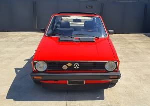 Bild 2/34 von Volkswagen Golf I Cabrio 1.5 (1981)