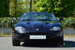 Afbeelding 19/50 van Jaguar XKR (2000)