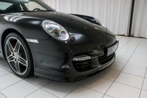 Image 13/20 of Porsche 911 Turbo (2008)
