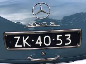Image 28/32 of Mercedes-Benz 220 S Cabriolet (1958)