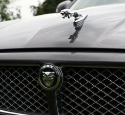 Image 18/50 de Jaguar XJ 8 4.2 (2009)